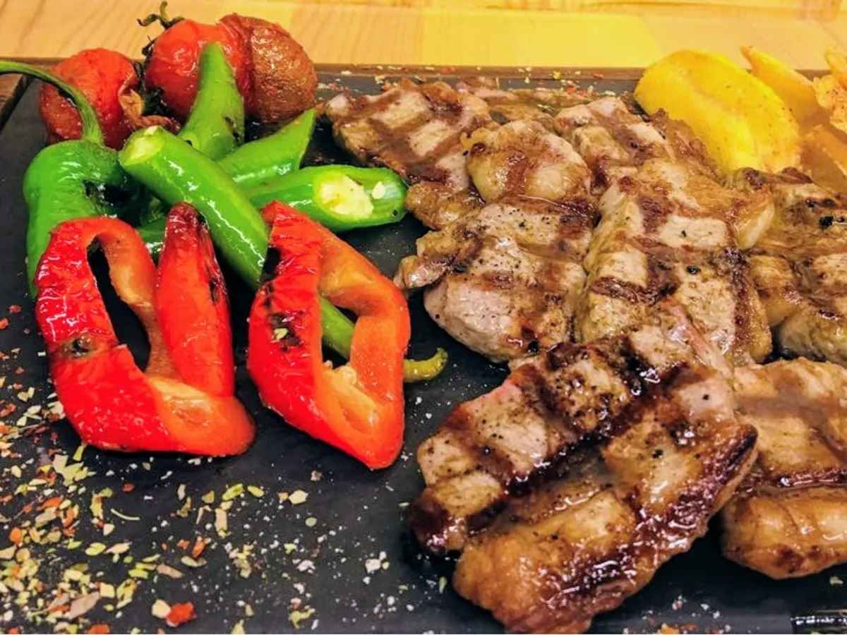Köz sebzeli ızgara tabağı