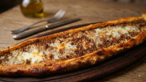 Bahçeşehir Kıymalı Kaşarlı Pide - Asmalı Izgara